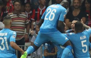 Ronaldinho Yakin Napoli Dapat Saingi Juventus