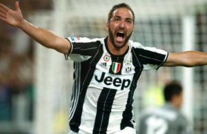 Juventus Tanpa Higuain Saat Tandang ke Napoli