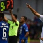 Mario Gomez Absen Dampingi Persib Bandung Lawan PS Tira