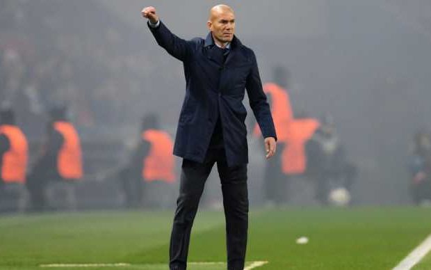 Oliver Kahn Sarankan Zinedine Zidane Hijrah ke Bayern Munchen