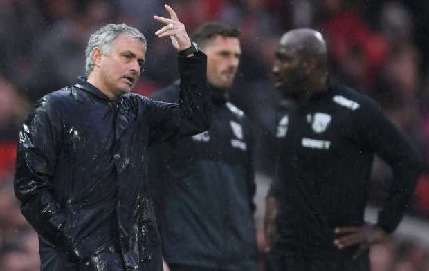Para Punggawa Setan Merah Desak Agar Jose Mourinho Dipecat