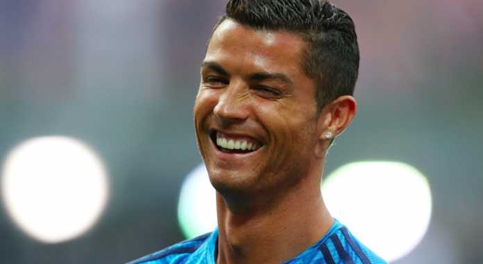 Cristiano Ronaldo Dipilih Suporter Sebagai Pemain Terbaik Setan Merah