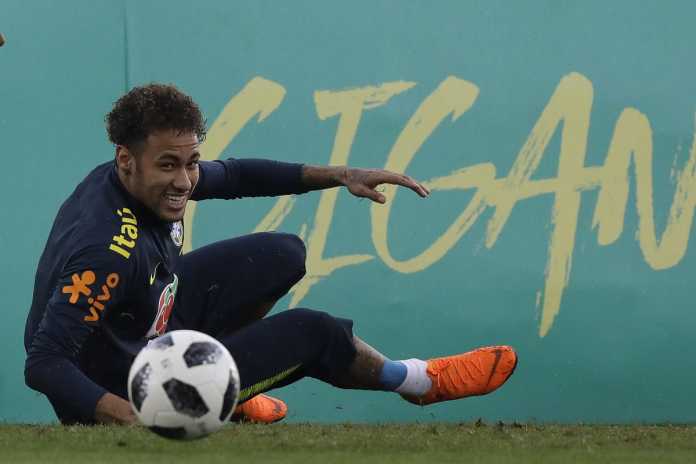 Neymar Akui Kondisinya Belum Pulih Total Untuk Piala Dunia