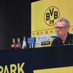 Peter Stoger Enggan Berkomentar Soal Masa Depannya Bersama Borussia Dortmund