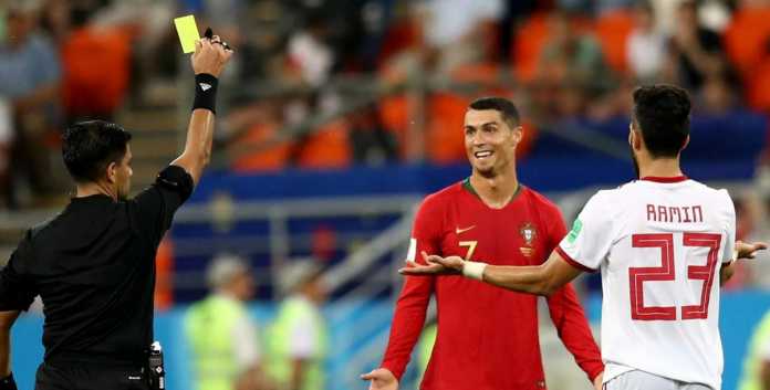 Pelatih Iran Anggap Ronaldo Layak Dapat Kartu Merah