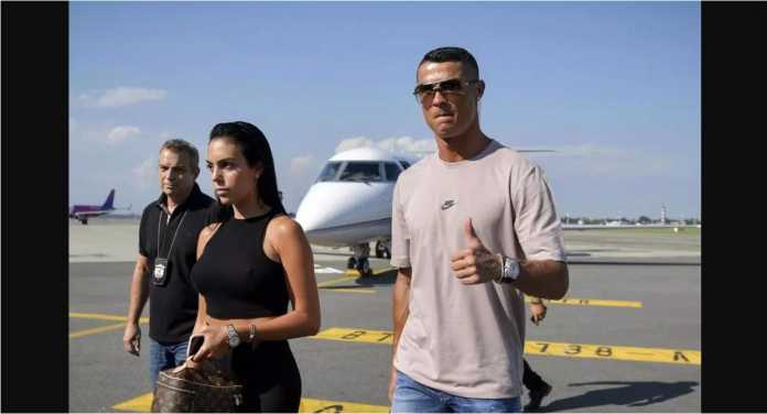 Cristiano Ronaldo Sudah Tiba di Turin Bersama Kekasih