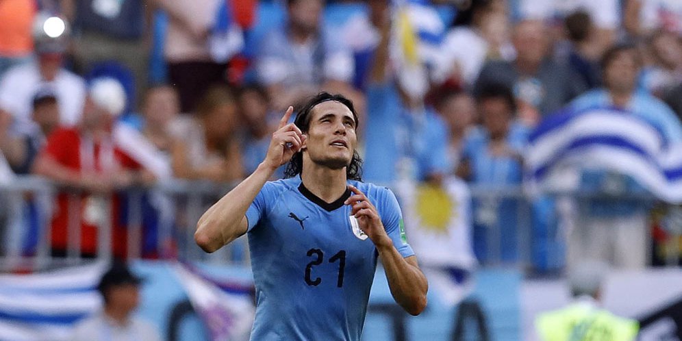Suporter Uruguay Cemas Tunggu Kabar Edinson Cavani
