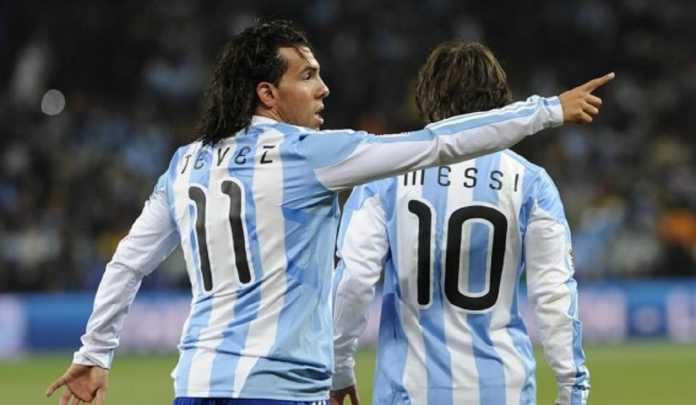 Carlos Tevez Mengaku Ingin Segera Hadapi Lionel Messi