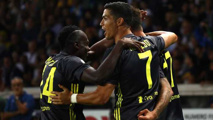 Gelandang Juventus Berkeras Seluruh Punggawa Klub Terus Bantu Cristiano Ronaldo