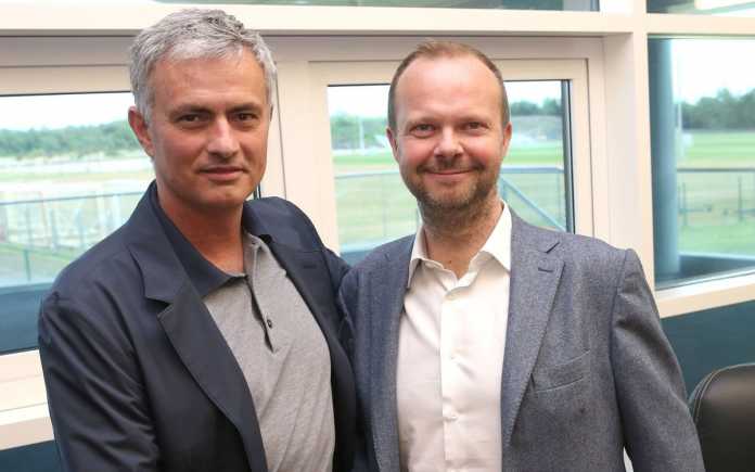 Jose Mourinho Tetap Dapat Dukungan Meski Setan Merah Tampil Buruk