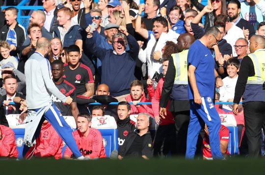 Komentar Mourinho Terkait Insiden dengan Staf Chelsea dan Performa Wasitnya