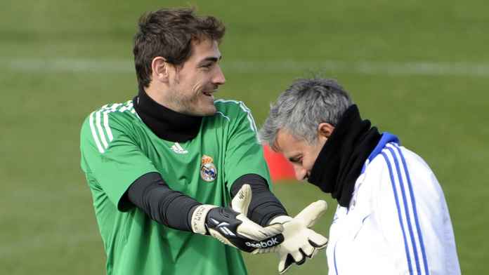 Mourinho Membalas Kritikan Casillas