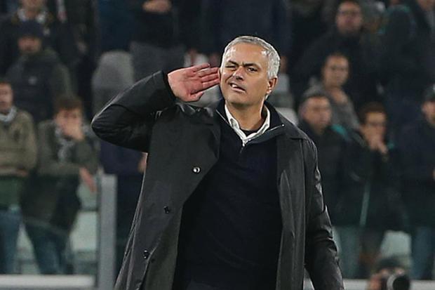 Scholes Menilai Ledekan Mourinho Kepada Fans Juventus Tak Berkelas
