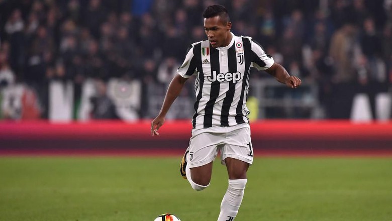 Alex Sandro Perpanjang Kontrak Di Juventus