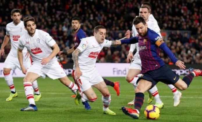 Messi Mencetak Gol ke 400 Ketika Barcelona Kalahkan Eibar