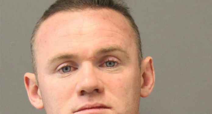 Rooney Ditangkap Lantaran Mengoplos Obat Dengan Minuman Keras