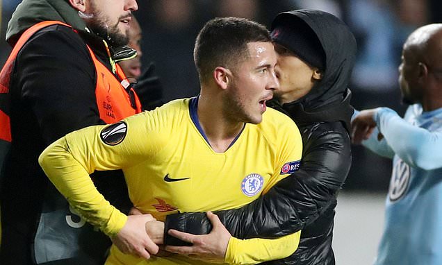 Hazard Memperoleh Pelukan dari Penyusup Setelah Chelsea Kalahkan Malmo