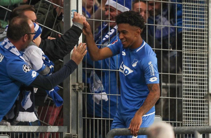 Reiss Nelson Bahagia Bermain di Bundesliga