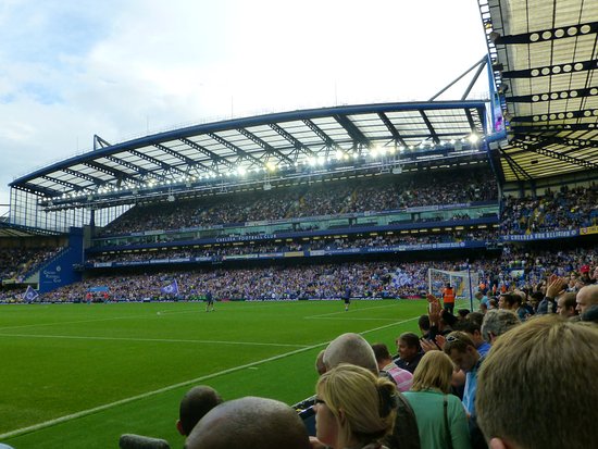 Seisi Stamford Bridge Menghina Sarri saat Laga Chelsea Melawan MU