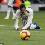 Varane Tak Berkomentar Tentang Nasibnya di Madrid